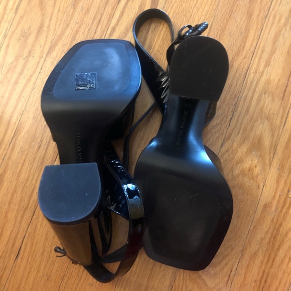 Bottega Veneta Open Toe Patent Leather Heels - Picture 4 of 4